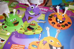 Magazine-craft Aliens (made with Daddy)